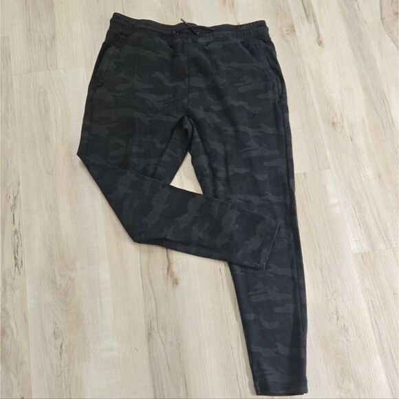 Final Boss Athletics Men's Camo Tech Joggers Large Gymcore Fitness Athleisure - Picture 4 of 6